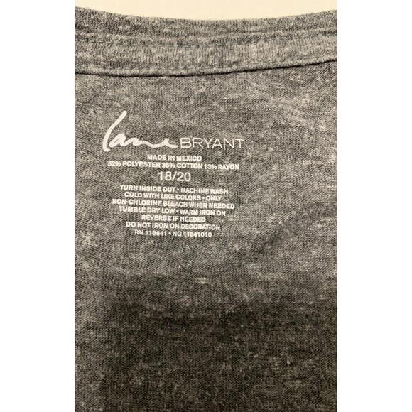 Lane Bryant T-Shirt. Size 18/20. - Picture 4 of 4